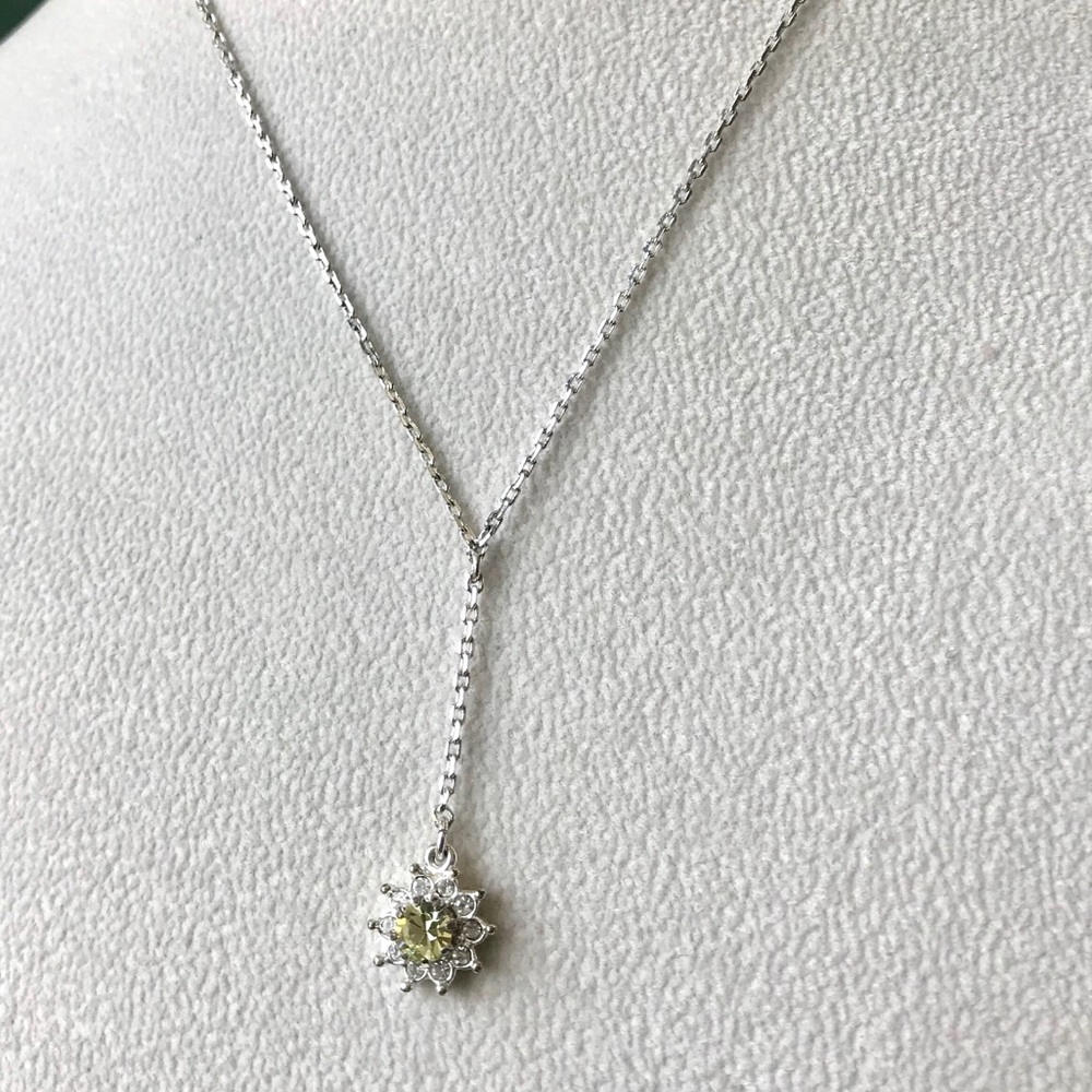 Green & Silver Pendant Necklace